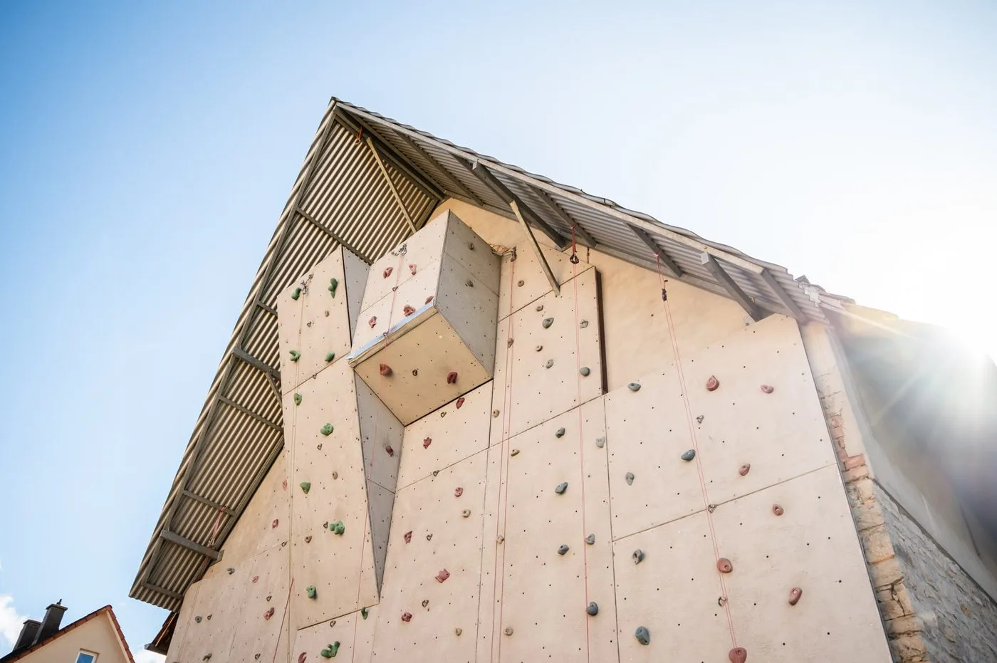 Die Kletterwand von Traumstart e.V.